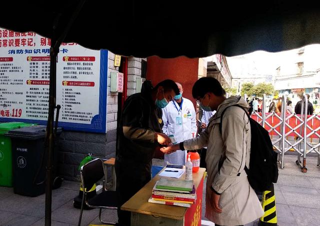 今天，开学！阜阳高三学子率先复课